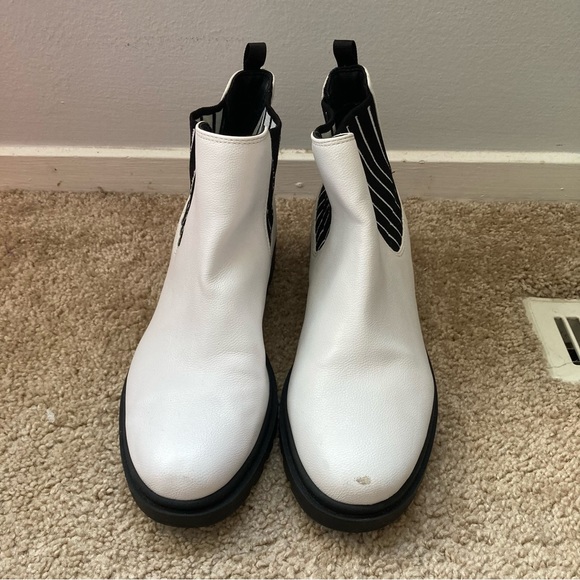 Mix No. 6 White Platform Chelsea Boots, 8.5 - Picture 2 of 8
